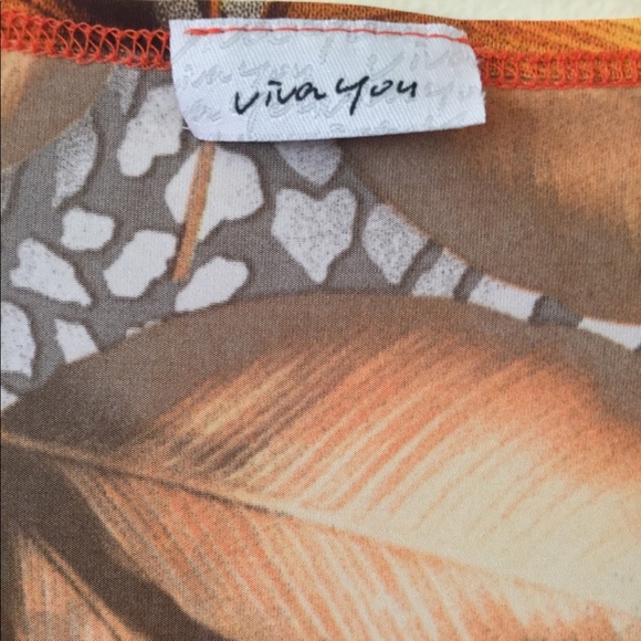 🐬 CLEARANCE ITEM: Viva You Floral Tunic Blouse with Tie-Back Bow - Picture 2 of 6